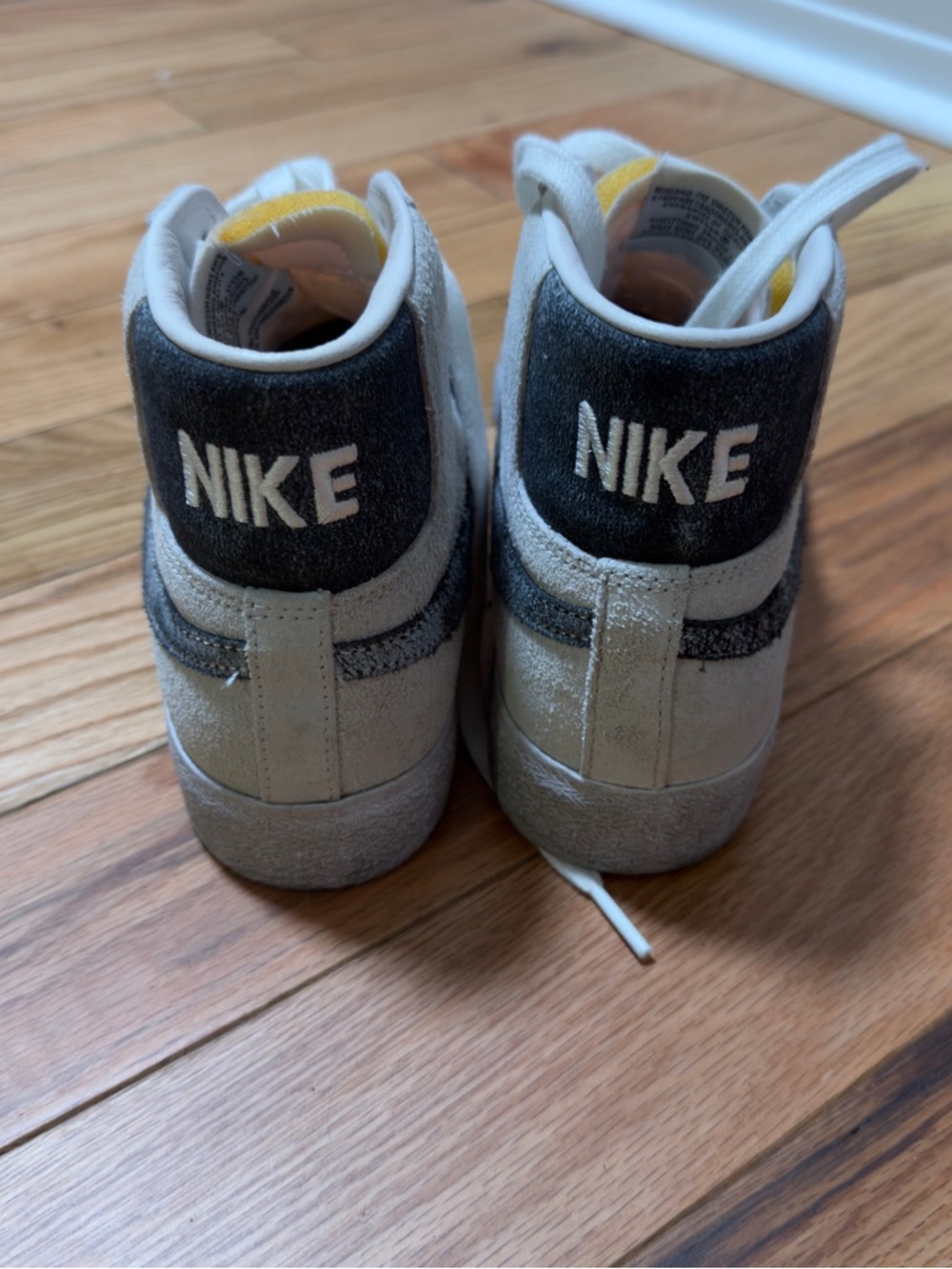 Nike SB Blazers Off-White Suede Mid-Top Sneakers with Black Swoosh - Picture 5 of 7